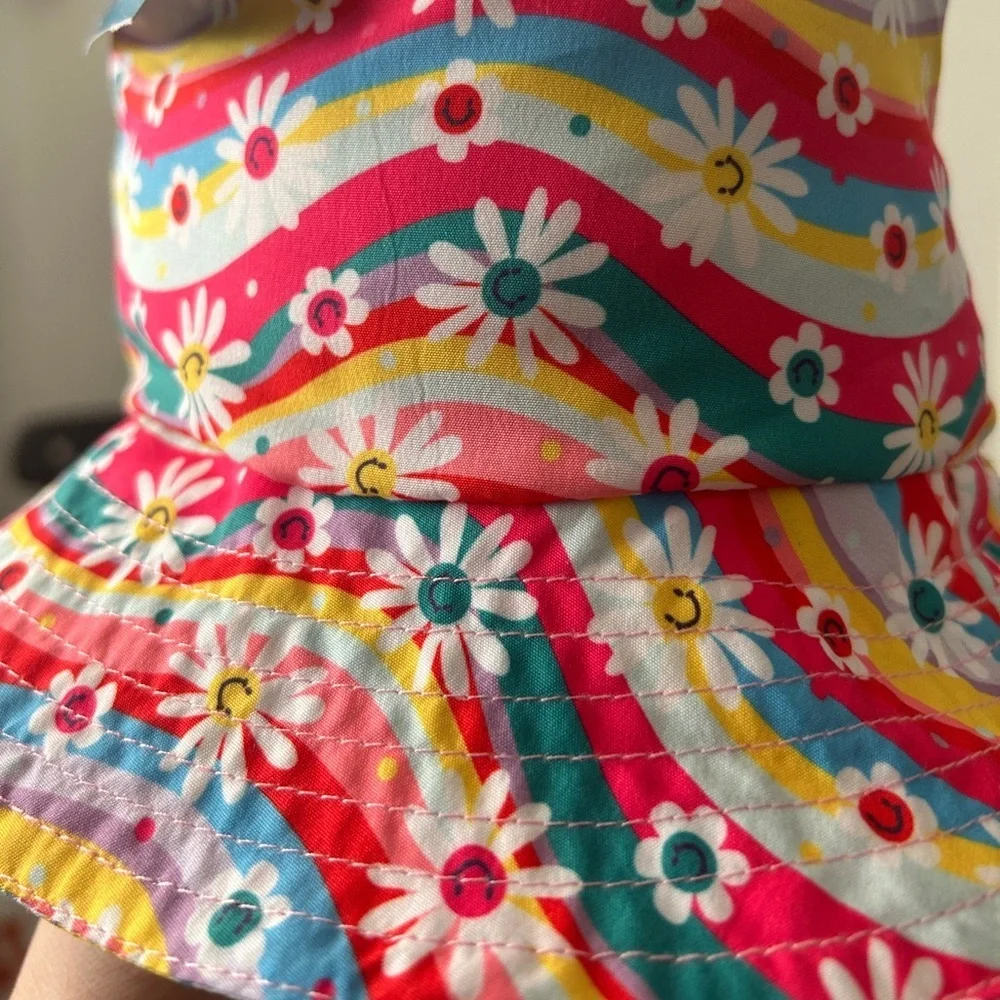 Little Wishes Girls Daisy Bucket Hat- NWT